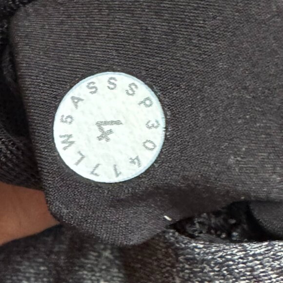 Lululemon On The Fly Pant *28" - Picture 5 of 8